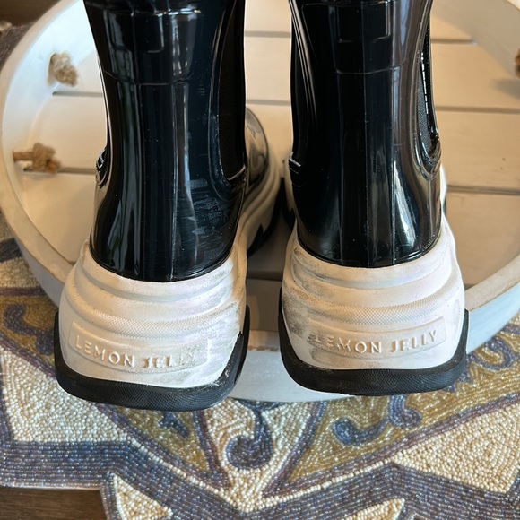 LEMON JELLY black and white rain boots size 36 (US 6) - Picture 10 of 13